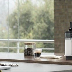 DeLonghi ECAM 23.466.B Kaffee-Vollautomat Schwarz -SEVERIN-Store 0a9e5d76 1ce9 48cd 8892 624ad097cc60 600x600