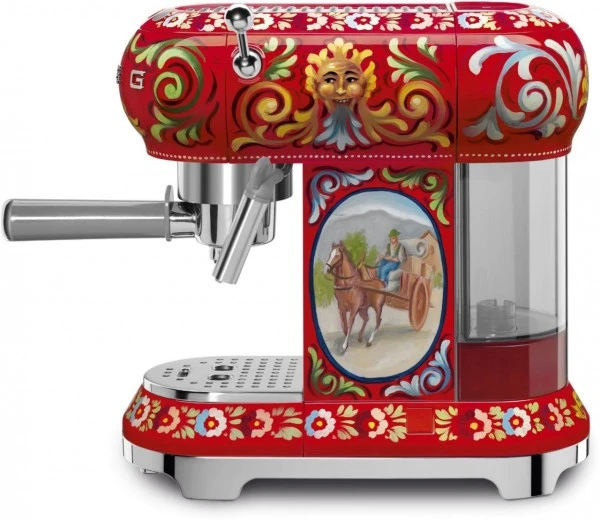 Smeg ECF01DGEU Dolce & Gabbana Siebträgermaschine Dekor 1 Smeg ECF01DGEU Dolce & Gabbana Siebträgermaschine Dekor