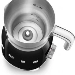 Smeg MFF01BLEU Milchaufschäumer Schwarz -SEVERIN-Store 91c2853c 9ebc 400c 9a8e 9964eb276431 600x600