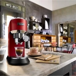 DeLonghi EC 685.R Dedica Style Siebträgermaschine Rot Matt 8 DeLonghi EC 685.R Dedica Style Siebträgermaschine Rot Matt -SEVERIN-Store e657cc93 c9f3 40d2 a6a5 df9c1edf7d38 600x600